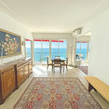Apartment Waterfront With Stunning Panoramic Outlook *